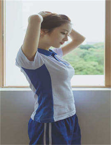 小向真奈美-朝国年经继拇9免费版