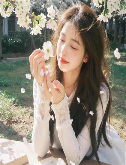 小苹果HD未删减电影_久久久电影院AV_韩国电影婚纱