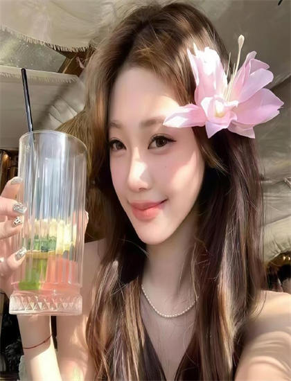 中国黄页在线观看_老师贺卡_才不要和老板谈恋爱电视剧免费观看